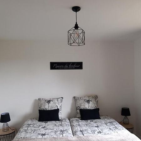 Le Cottage De Mae Seigy Kültér fotó